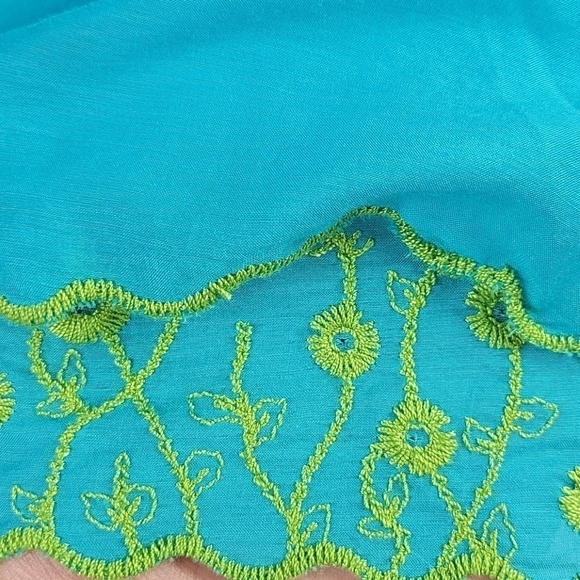 NWT Da Nang sleeveless embroidered blue tank top M - Picture 3 of 14